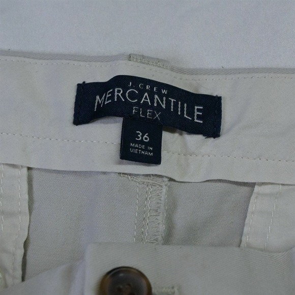 J.CREW Mercantile 36 x 9" Khaki H5020 Gramercy Chino Shorts - Picture 3 of 5
